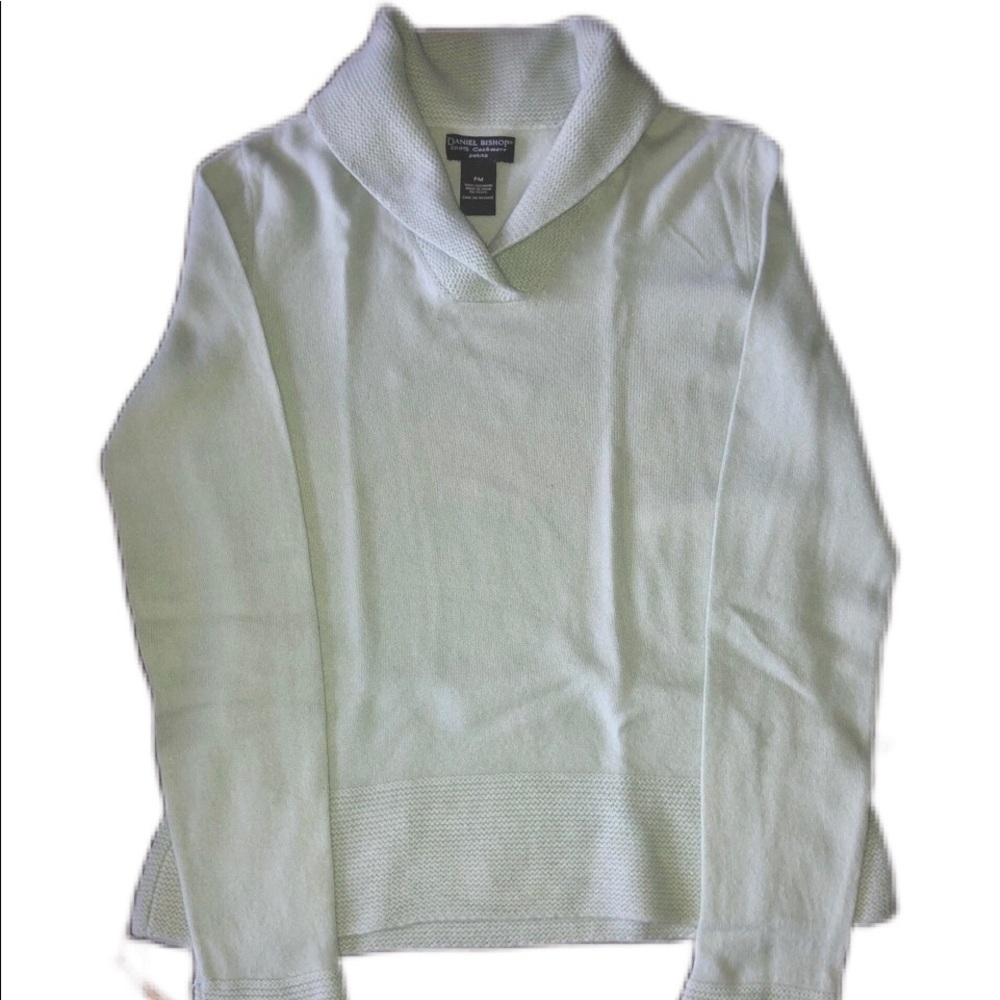 100% Cashmere long sleeve V-neck collared sweater Pale blue green